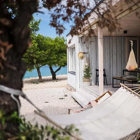Villa Buqez Eco - Front 26 - Seaview Drage
