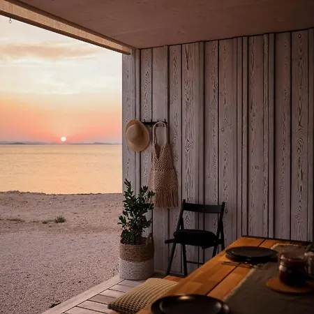 Buqez Eco - Front 26 - Seaview Villa
