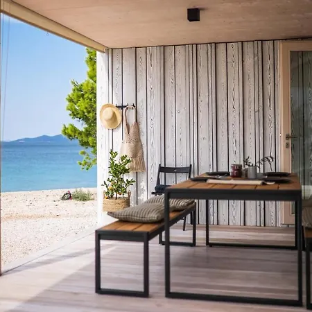 Buqez Eco - Front 26 - Seaview Villa